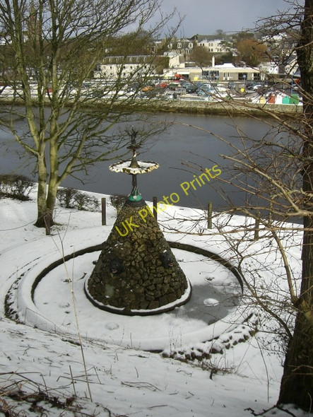 Photo 6"x4" Fountain by the river, Wick Wick\/ND3650 c2010