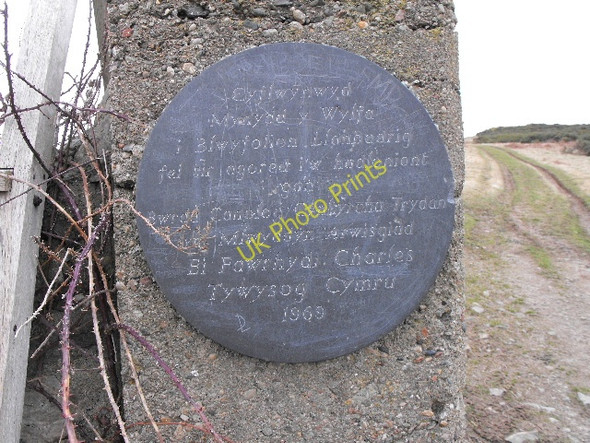 Photo 6"x4" Mynydd y Wylfa dedicated to the parishioners of Llanbadrig Cemaes\/SH3693 c2010