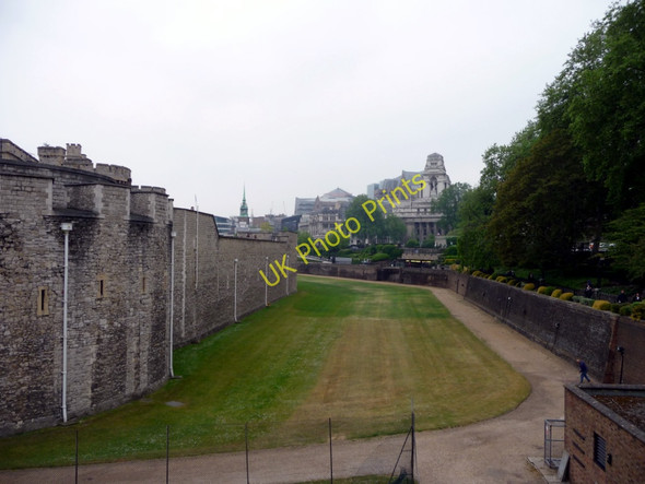 Photo 6"x4" Moat on the North side of Tower of London London c2009