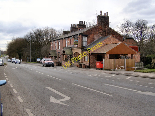 Photo 6"x4" The Greyhound Farnworth\/SD7305 c2010