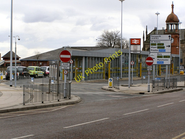 Photo 6"x4" Newport Street bus stands Bolton\/SD7108 c2010