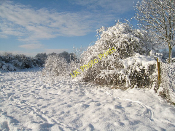 Photo 6"x4" Snow on the open ground - South View Basingstoke c2010