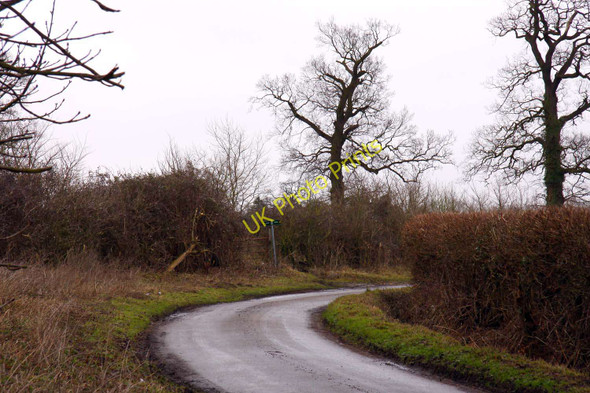 Photo 6"x4" The footpath to Ickford crosses the road to Tiddington Draycot c2010