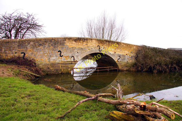 Photo 6"x4" Whirlpool Arch at Ickford Draycot c2010