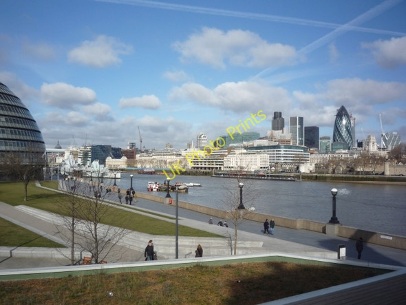 Photo 6"x4" City Hall from Tower Bridge Road London c2010