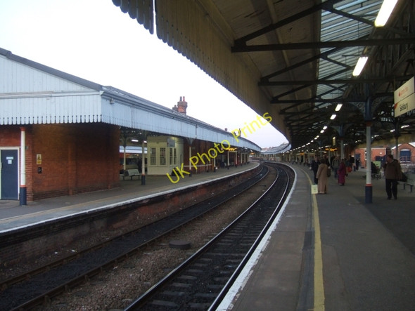 Photo 6"x4" Salisbury Railway station Salisbury c2010