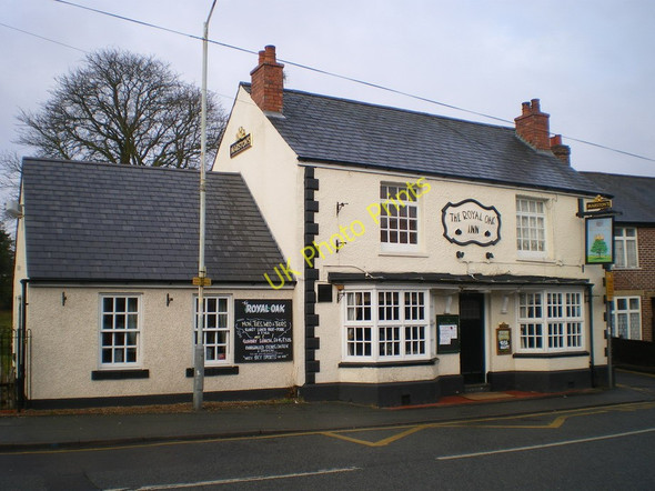 Photo 6"x4" The Royal Oak, Tettenhall Wood Tettenhall Wood c2010