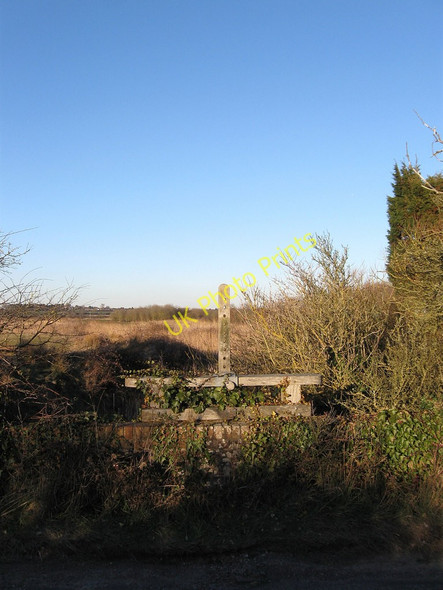 Photo 6"x4" Sluice Gate, Sluice Lane Norman's Bay c2010