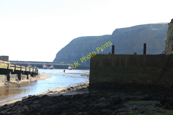 Photo 6"x4" Mouth of Staithes Beck Staithes c2010