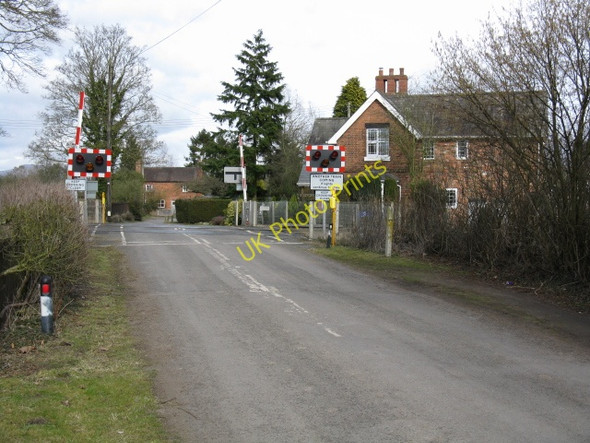 Photo 6"x4" Ashford Bowdler Level Crossing Ashford Bowdler c2010