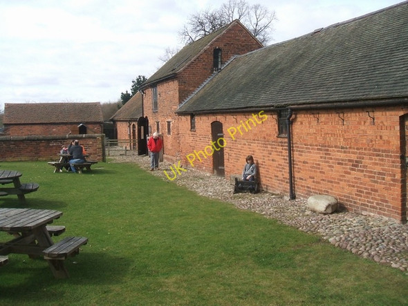 Photo 6"x4" Outbuildings at Moseley Old Hall Bushbury\/SJ9203 c2010