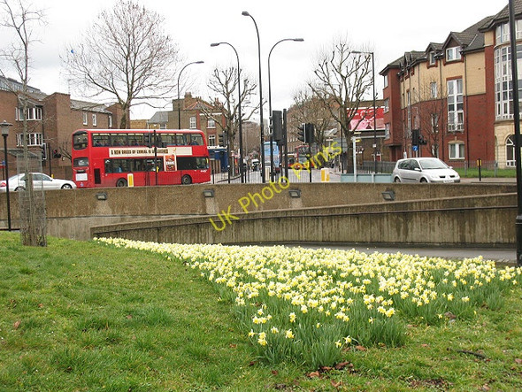 Photo 6"x4" Bricklayers Arms roundabout (2) London c2010