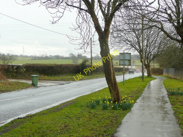 Photo 6"x4" Road south at Llangan Graig Penllyn c2010
