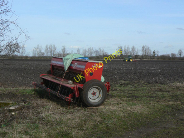 Photo 6"x4" Seed drill Bunny c2010