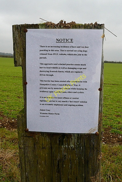 Photo 6"x4" This is why the gate is there Wonston\/SU4739 c2010