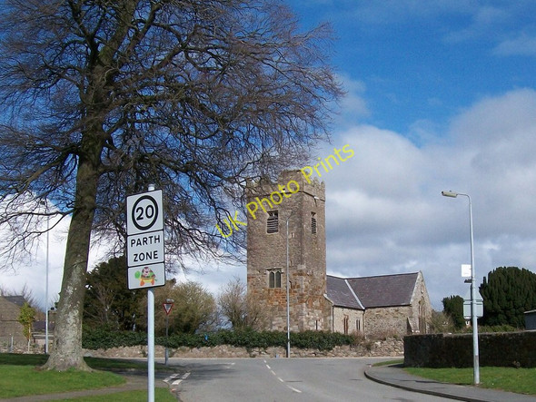 Photo 6"x4" Eglwys Llanbeblig from Lon Hendre Caernarfon c2008