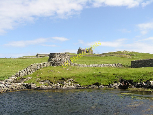 Photo 6"x4" Old Lime Kiln at Lunna Lunna c2007 P1