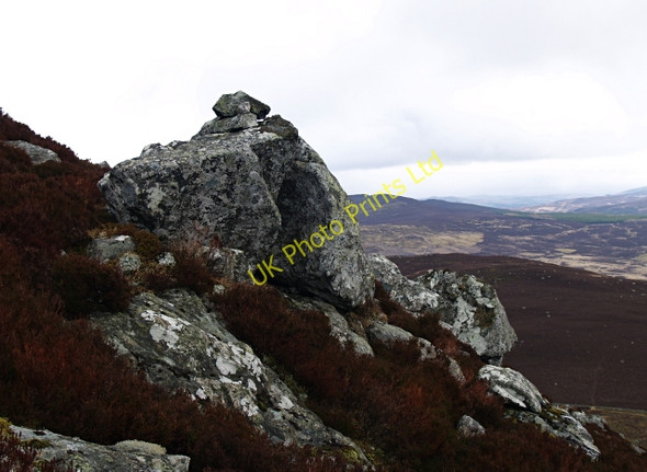 Photo 6"x4" Boulders, South Ridge, Carn Geal Kinnaird\/NN9559 c2008