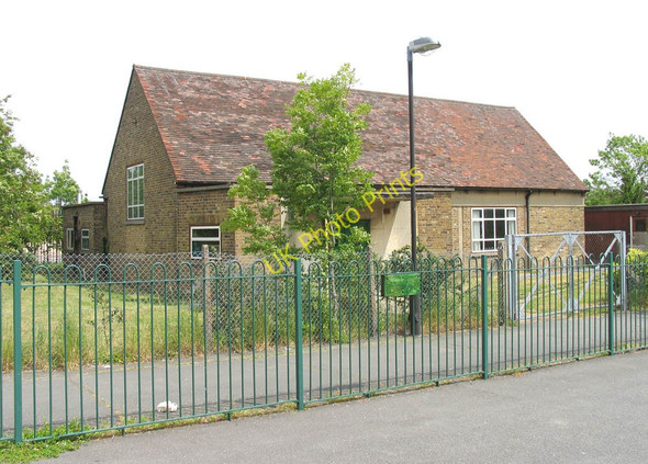 Photo 6"x4" Emmanuel (Old Church), Stonecot Hill, Morden Morden\/TQ2568 c2005