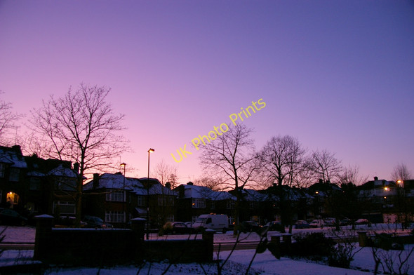 Photo 6"x4" Snow and Sunset, London N14 Southgate\/TQ3094 c2009