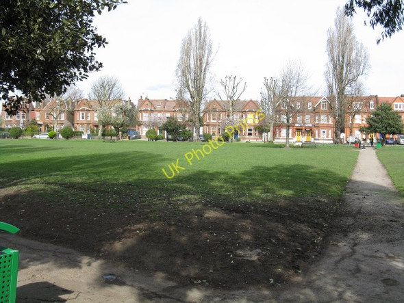 Photo 6"x4" Across the park to Stamford Brook Road Hammersmith\/TQ2279 c2010