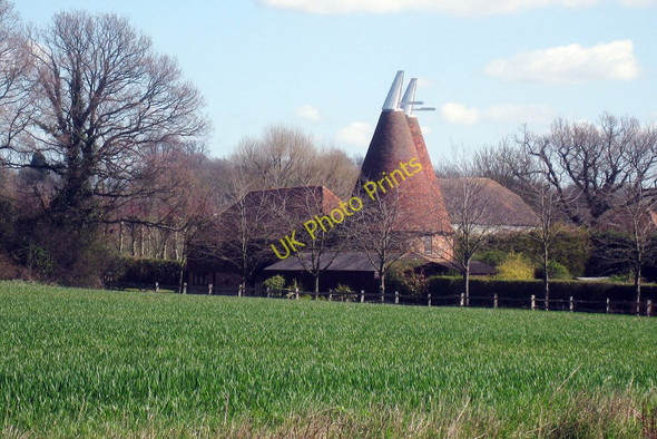 Photo 6"x4" Malmains Oast, Pluckley, Kent Fir Toll c2010 P1