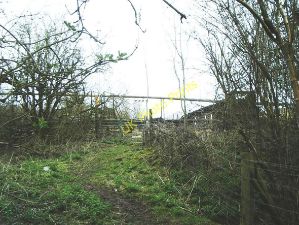 Photo 6"x4" Footpath near gravel pit extraction Gibbet Hill\/SP5280 c2010