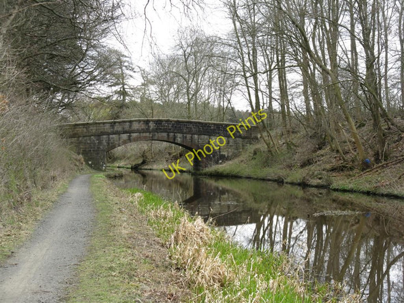 Photo 6"x4" Bridge 37 on the Union Canal Old Philpstoun c2010