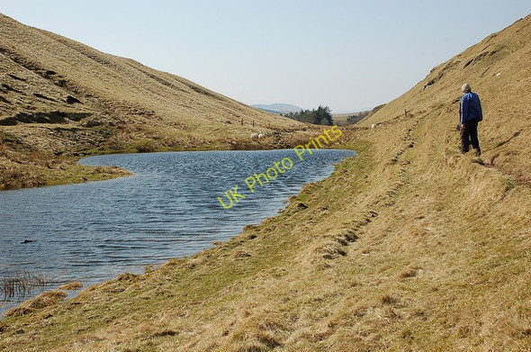 Photo 6"x4" Pond in Windy Gowl Carlops c2010