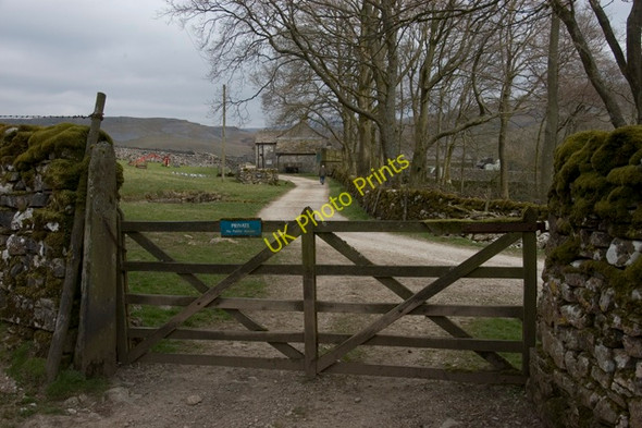 Photo 6"x4" Crummack Farm Wharfe c2010