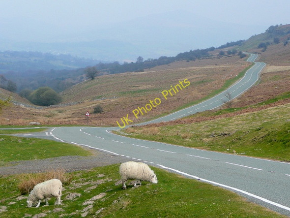 Photo 6"x4" Hill road to Llangattock Llangynidr c2010