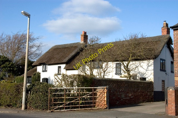 Photo 6"x4" Thatched Cottage,  Thistleton Thistleton\/SD4037 c2010