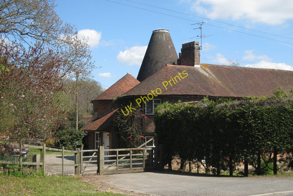 Photo 6"x4" Whitewell Oast, Goudhurst Road, Cranbrook, Kent Cranbrook\/TQ7736 c2010