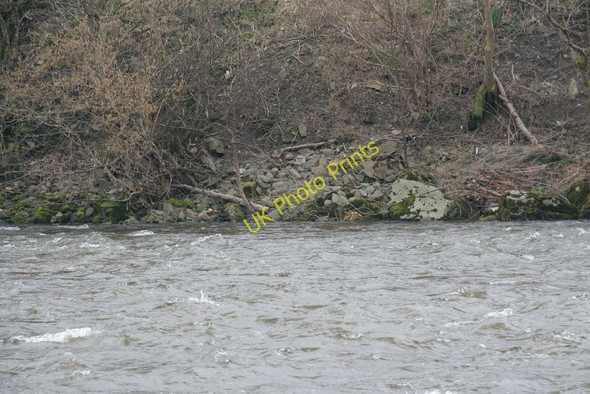Photo 6"x4" Rubble on the bank Llanwrthwl c2010