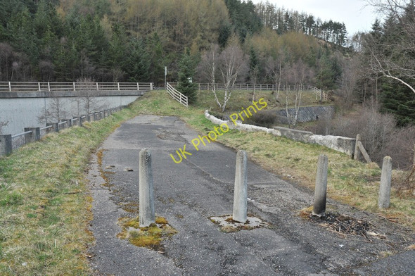Photo 6"x4" The old A9 roadbridge Daviot\/NH7239 c2010