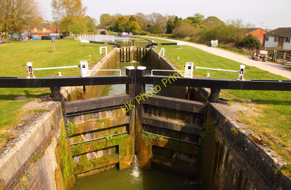 Photo 6"x4" Manifold Lock at Devizes Devizes c2010