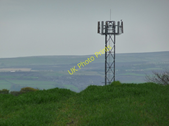 Photo 6"x4" Hillside mast Keighley c2010