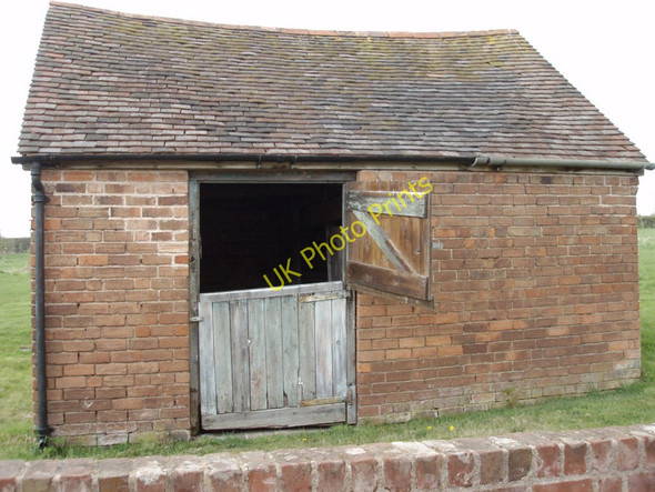 Photo 6"x4" Stable at Rosedene Dodford\/SO9373 c2010
