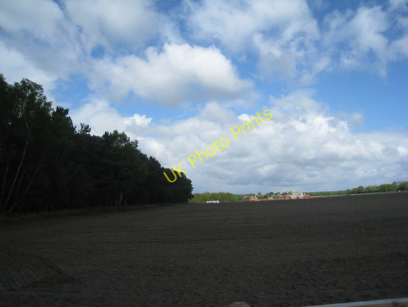 Photo 6"x4" Looking towards Moor House from Station Road Knaith Park c2010