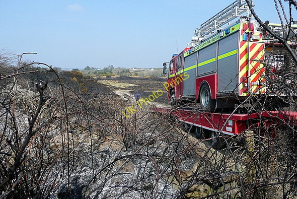 Photo 6"x4" Getting the fire engine out Kilmaley c2010