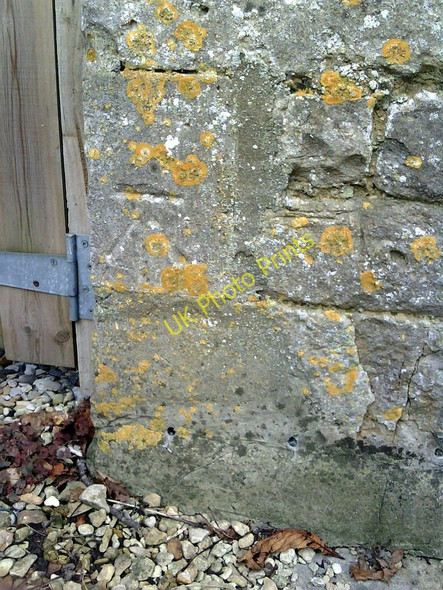 Photo 6"x4" Benchmark on High Croft Farm Witney c2011