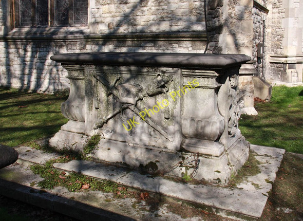 Photo 6"x4" All Saints, Fulham High Street - Churchyard Fulham c2011 P5
