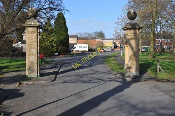 Photo 6"x4" Former gate piers to Clopton Park Stratford-upon-Avon c2011