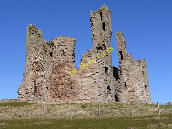 Photo 6"x4" Dunstanburgh Castle Craster c2011