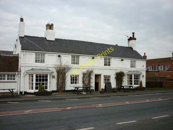 Photo 6"x4" The Sun Inn, Long Marston Long Marston\/SE5051 c2011