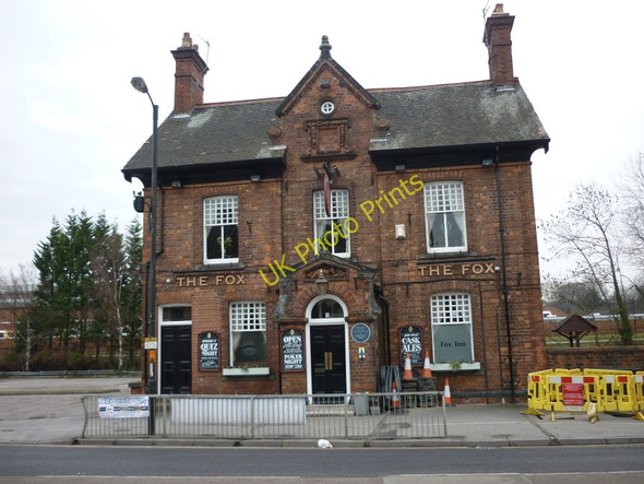 Photo 6"x4" The Fox public house, on Holgate Road, York York\/SE5951 c2011