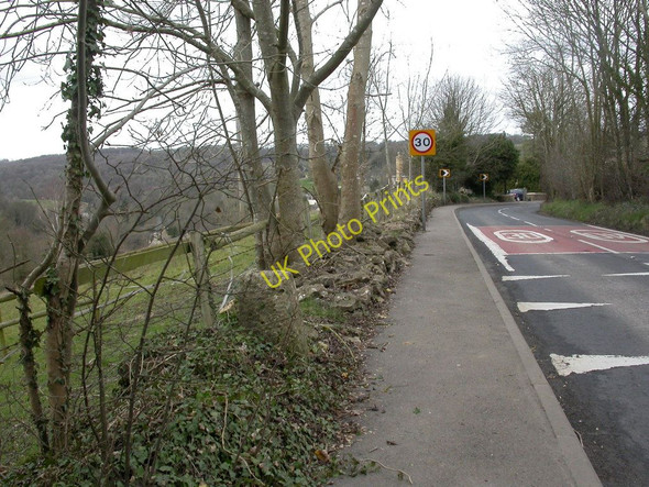 Photo 6"x4" Avening, speed limit sign Avening c2011