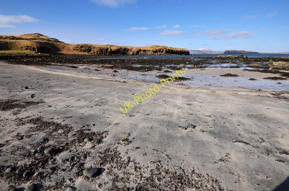 Photo 6"x4" Beach on the Oronsay causeway Fiskavaig c2011