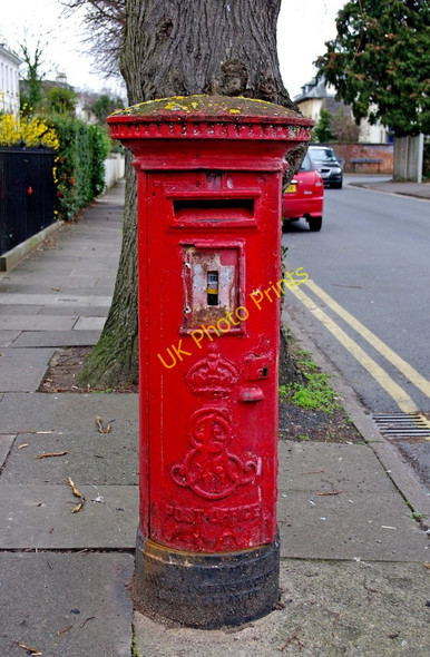 Photo 6"x4" Edward VII postbox, Sydenham Road North, Cheltenham Cheltenham c2011