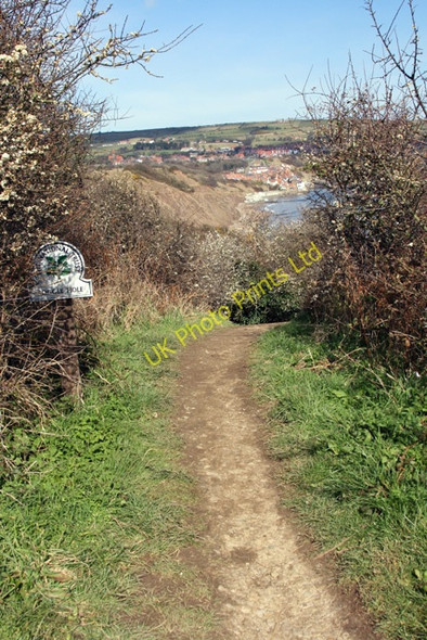 Photo 6"x4" The Cleveland Way enters Boggle Hole Fylingthorpe c2008